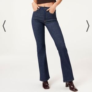 Good American Always Fits 00-4 Boot Cut Jeans Petite Length NWOT